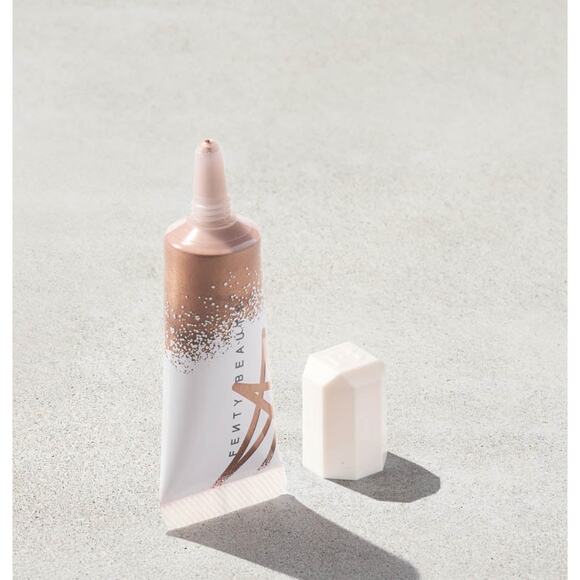 $32 Fenty Beauty by Rhianna Liquid Killawatt Highlighter in Hustla Baby 2.0 03 - Picture 1 of 3